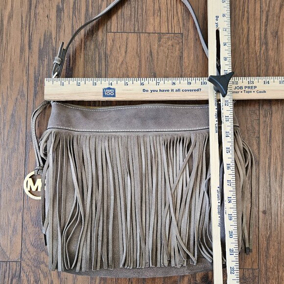 Michael Kors Billy Fringe Suede Crossbody Purse Studded Soft Dune Bohemian Rock - Picture 11 of 11